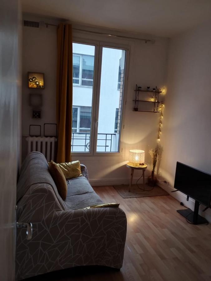 Apartamento Parisian Vibes A Clichy Exterior foto